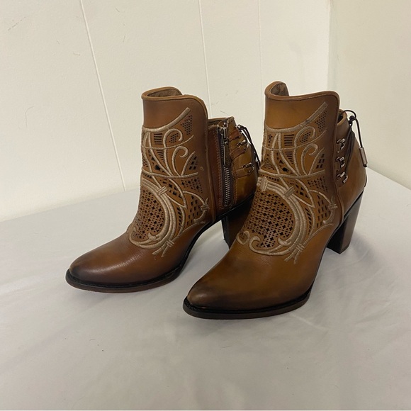 Cuadra Embroidered Brown Western Bootie Block Heel Size 8.5 - Picture 3 of 12
